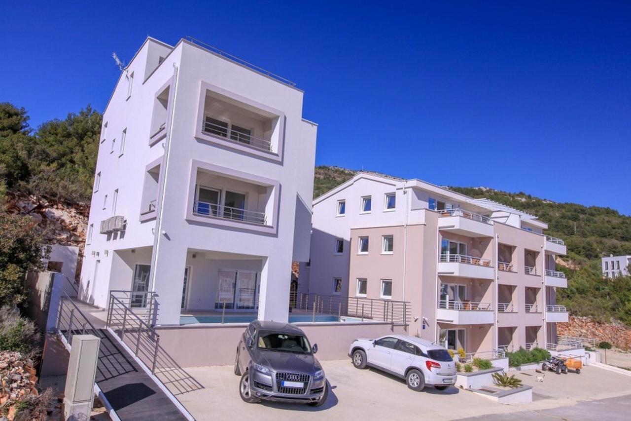Apartments Zoya เคล็ค ภายนอก รูปภาพ