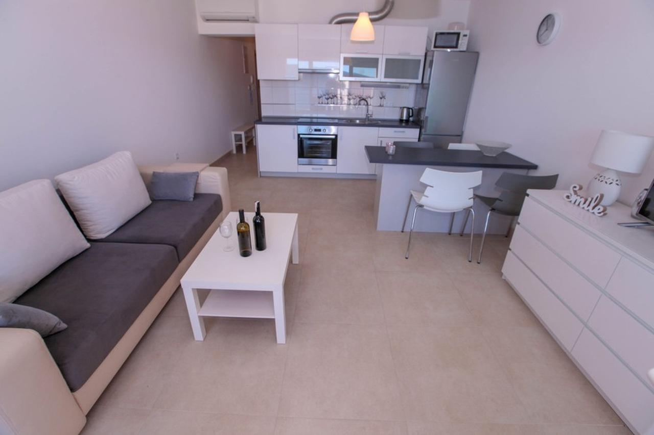 Apartments Zoya เคล็ค ภายนอก รูปภาพ