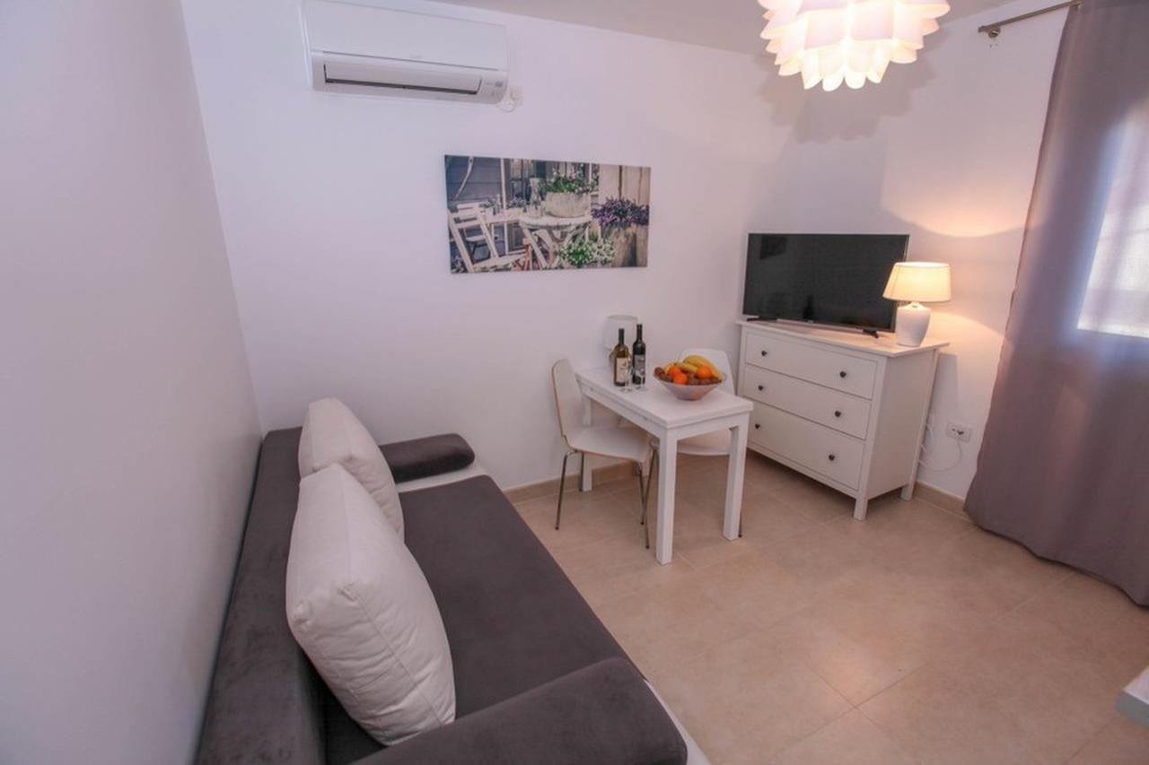 Apartments Zoya เคล็ค ภายนอก รูปภาพ